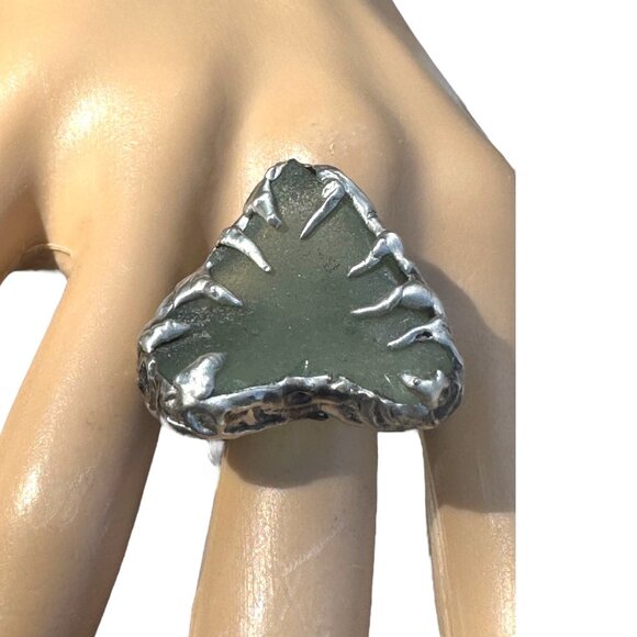Sea Glass Cocktail Ring Artisan Crafted Silvery Metalwork “Heart of the Sea” Sz8 - Picture 3 of 15